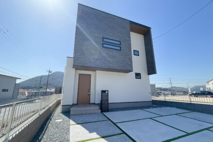 ライフデザイン・カバヤ「千田町にて展示期間が終了したモデルハウスを公開中です。」